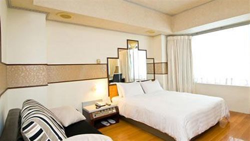 Fudi Hotel Taichung Exterior photo